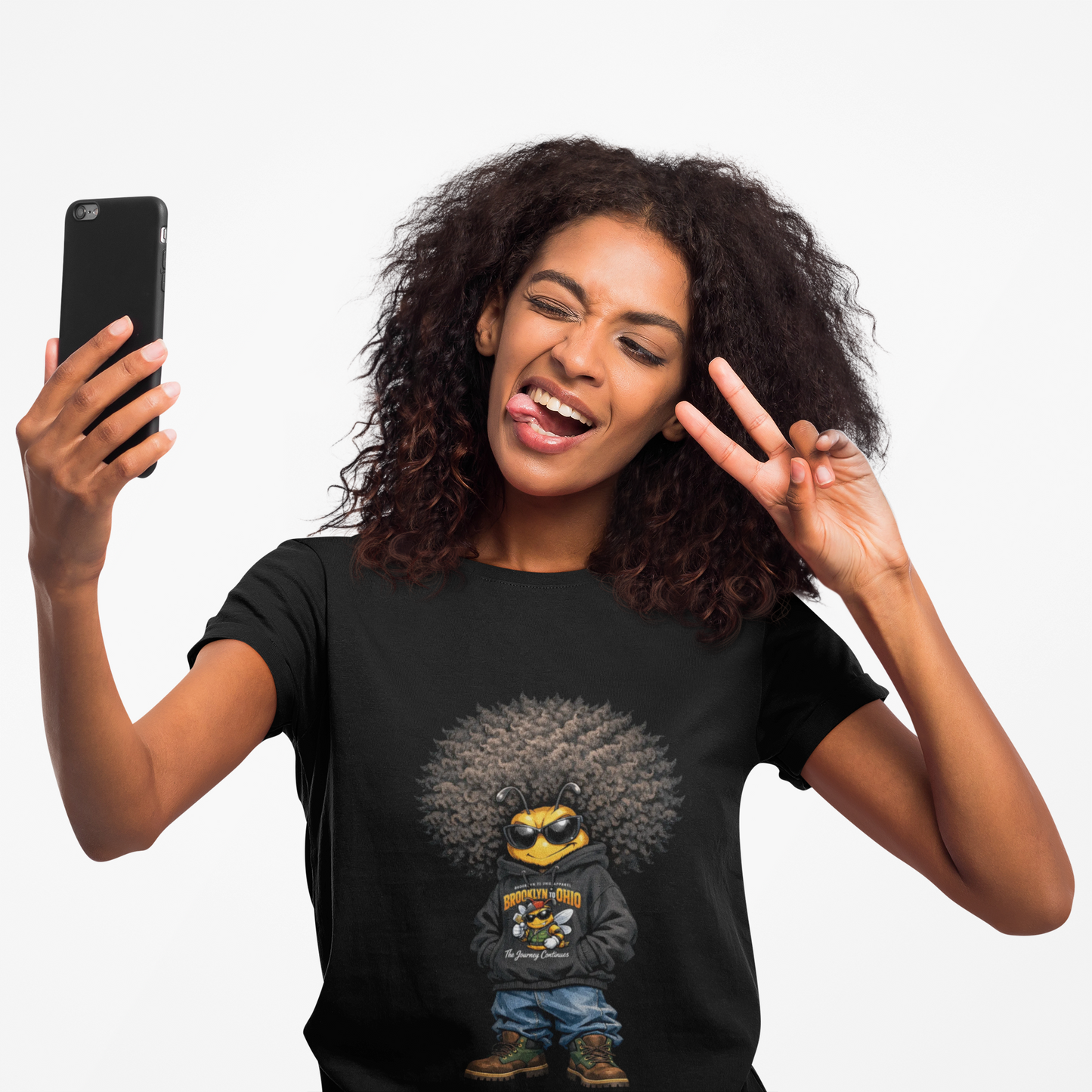 JBZ Guardian Bee Heritage Graphic T-Shirt | Brooklyn 2 Ohio Apparel