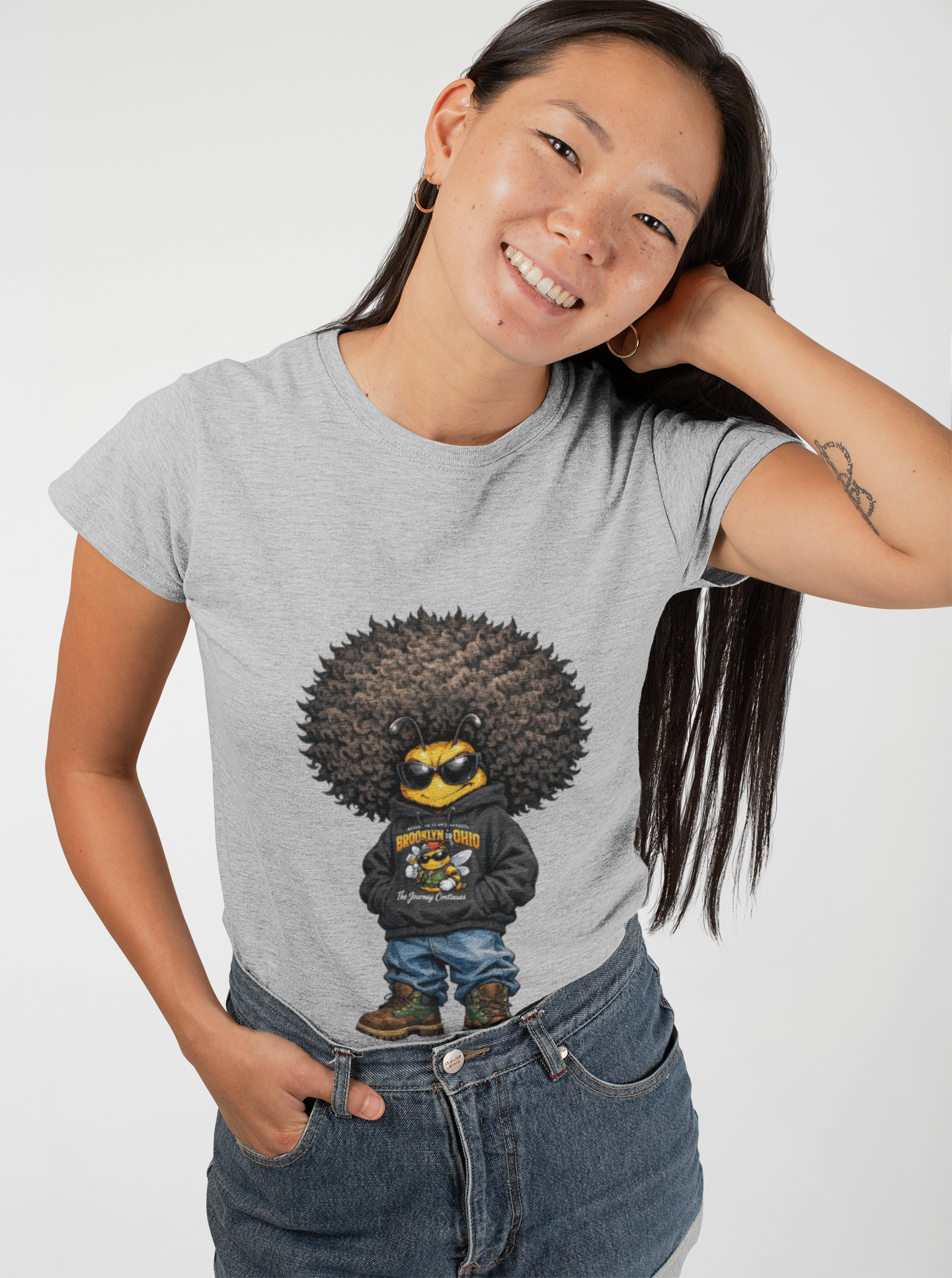 JBZ Guardian Bee Heritage Graphic T-Shirt | Brooklyn 2 Ohio Apparel